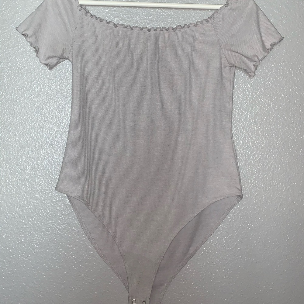 Grey lettuce edge bodysuit